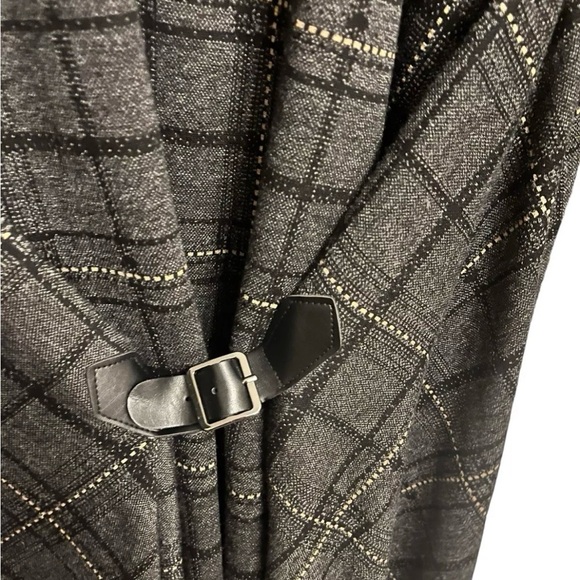 Like New SOFT SURROUNDS Plaid Dress, Size Medium - Picture 5 of 13